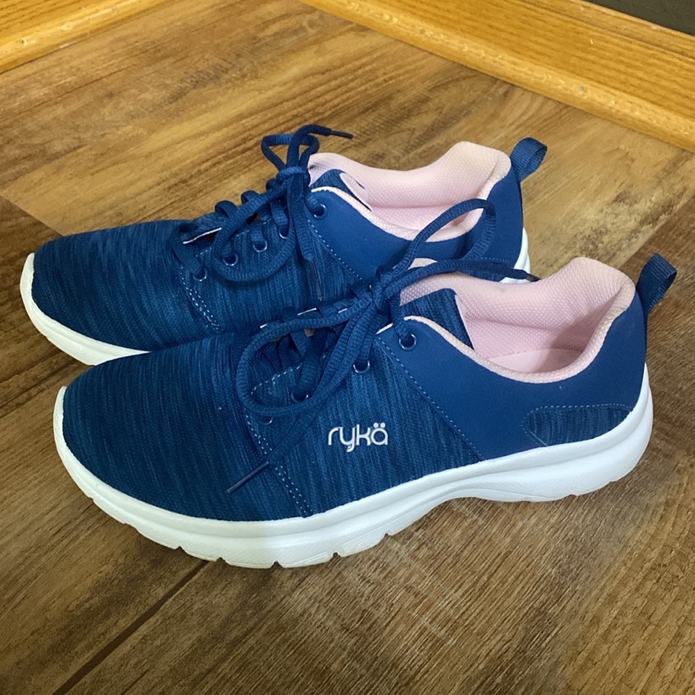 Ryka Wren Athletic Sneaker shoes Navy & light pink size 7.5